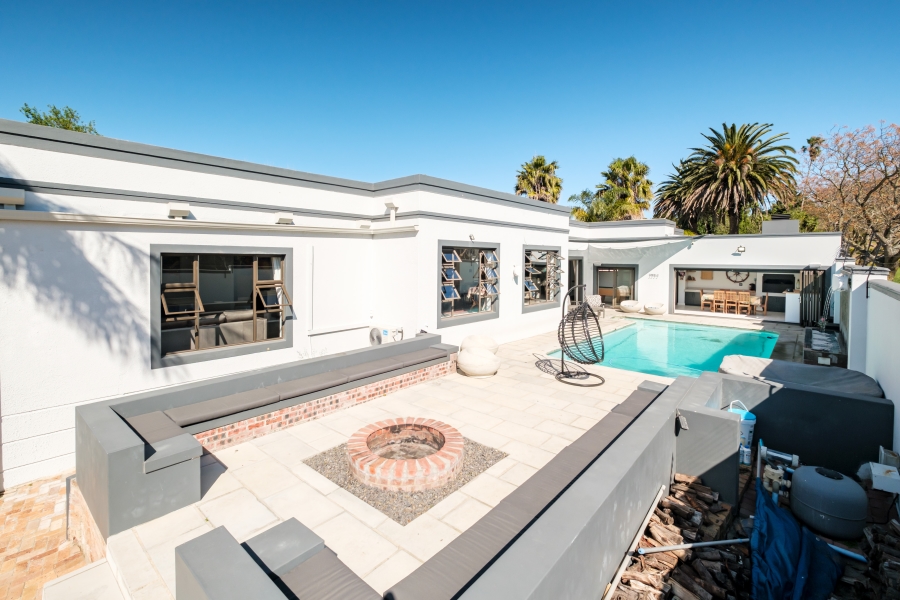 5 Bedroom Property for Sale in Valmary Park Western Cape